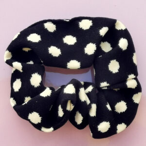 Scrunchie Negra Puntos Blancos