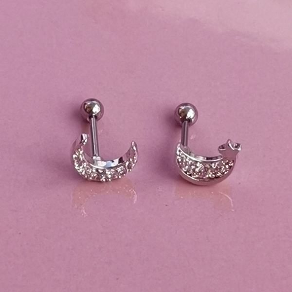 PENDIENTE-PIERCING-LUNA-PLATEADA